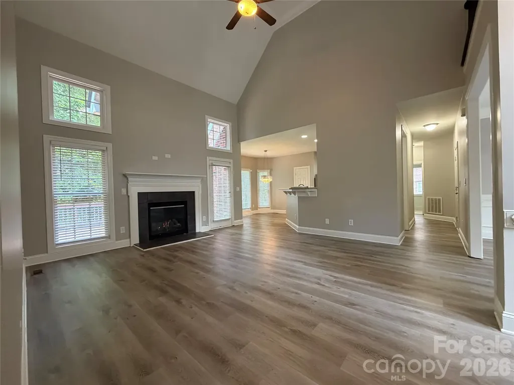 1332 Bershire Lane Charlotte NC 28262