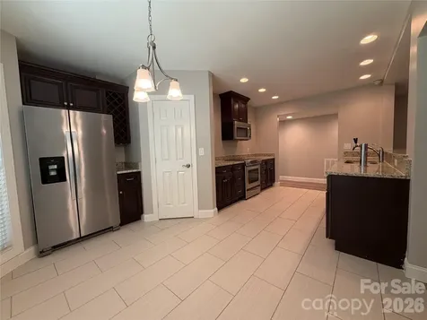 1332 Bershire Lane Charlotte NC 28262