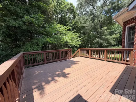 1332 Bershire Lane Charlotte NC 28262