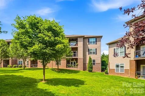 142 Brickton Village Circle Fletcher NC 28732
