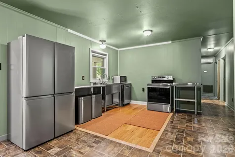 2951 7th Street Drive NE Hickory NC 28601