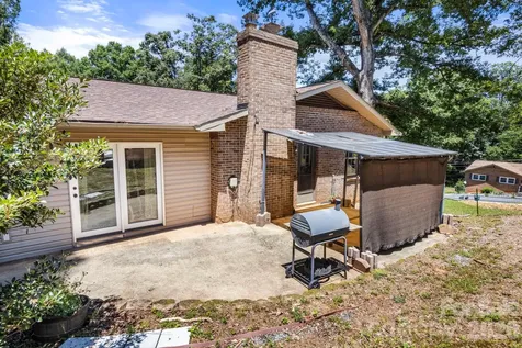 2951 7th Street Drive NE Hickory NC 28601
