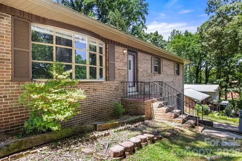 2951 7th Street Drive NE Hickory NC 28601