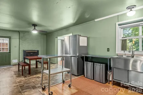 2951 7th Street Drive NE Hickory NC 28601