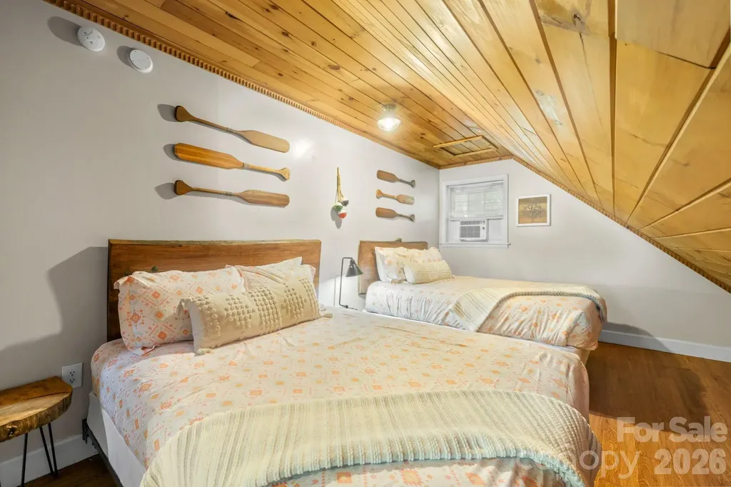 576 Grizzly Ridge Bryson City NC 28713