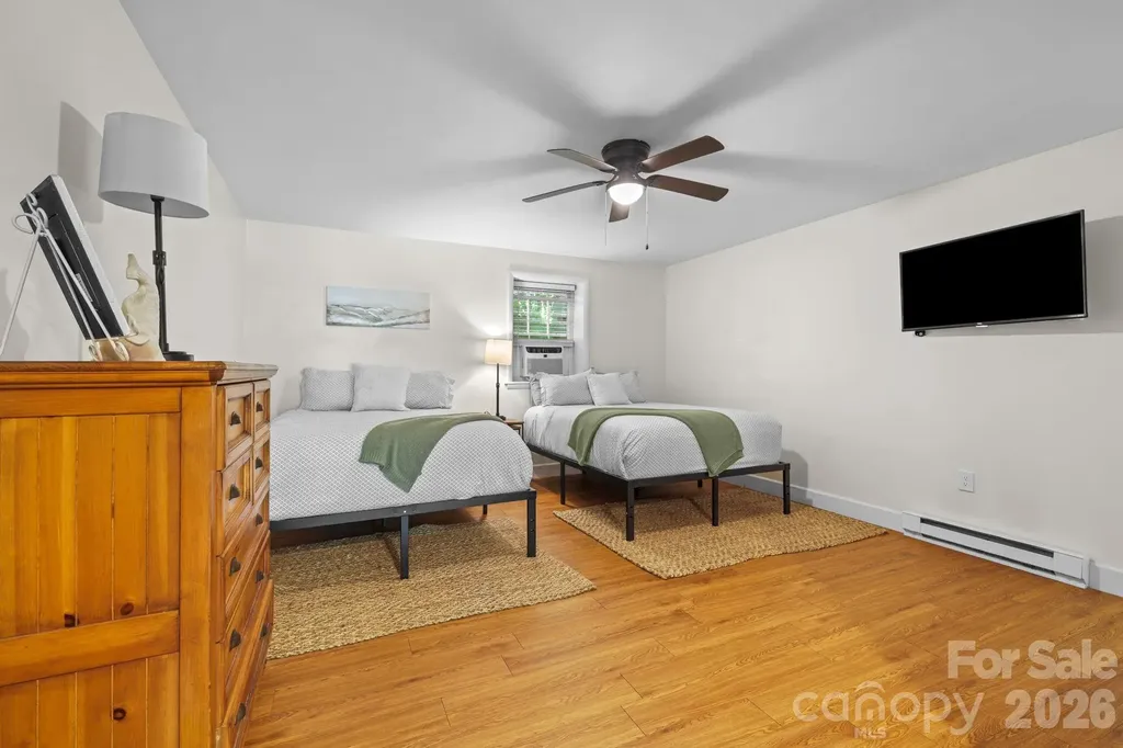 576 Grizzly Ridge Bryson City NC 28713