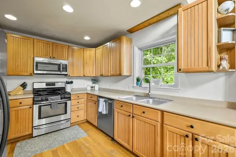 576 Grizzly Ridge Bryson City NC 28713