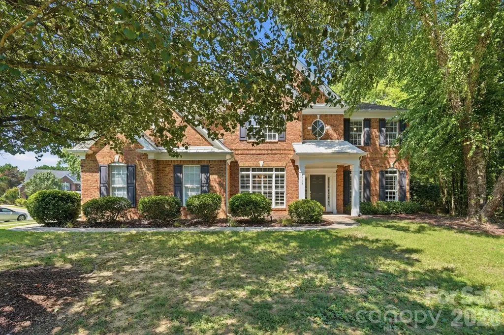 4814 King Arthur Drive Charlotte NC 28277