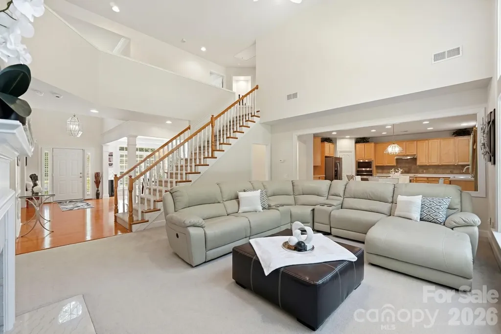 4814 King Arthur Drive Charlotte NC 28277