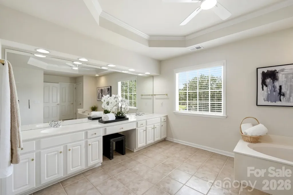 4814 King Arthur Drive Charlotte NC 28277