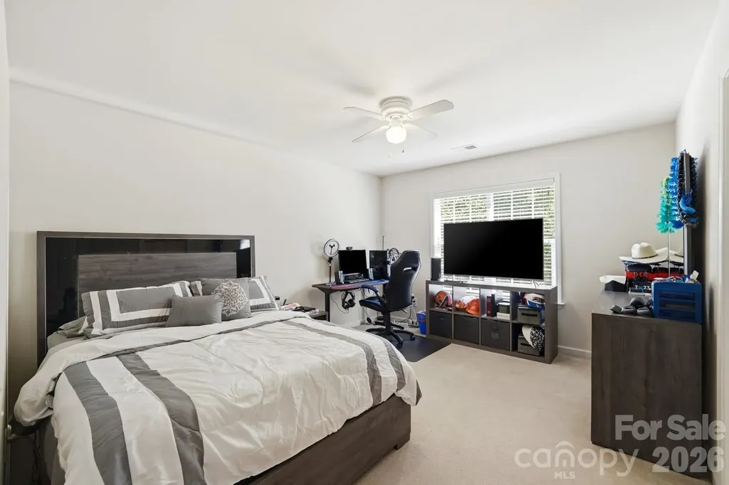 4814 King Arthur Drive Charlotte NC 28277