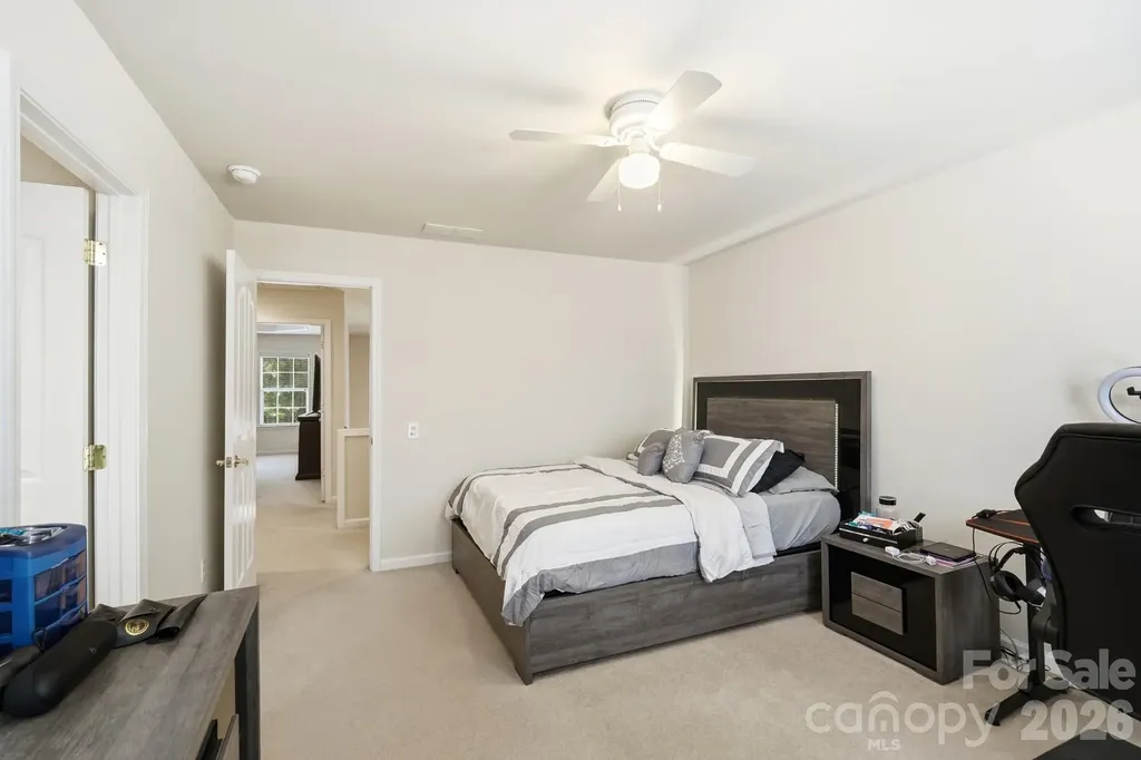 4814 King Arthur Drive Charlotte NC 28277