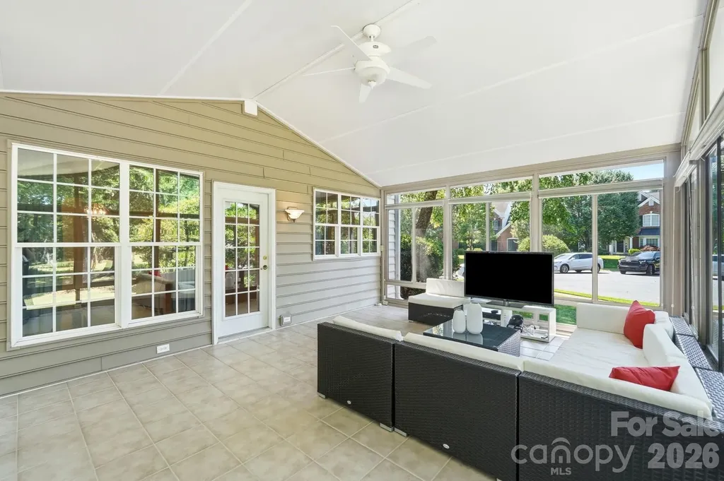 4814 King Arthur Drive Charlotte NC 28277