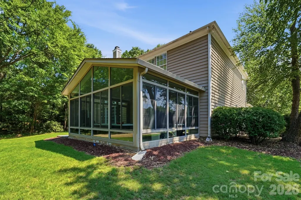 4814 King Arthur Drive Charlotte NC 28277