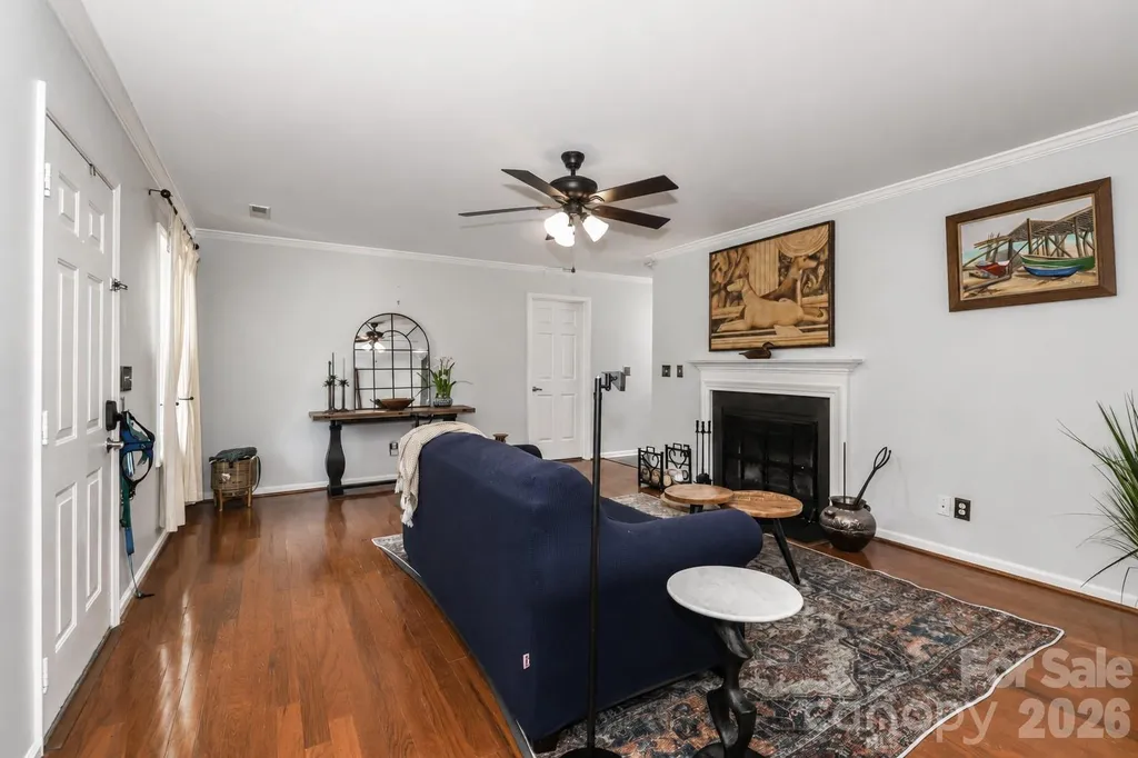 105 Lake Top Lane Statesville NC 28677