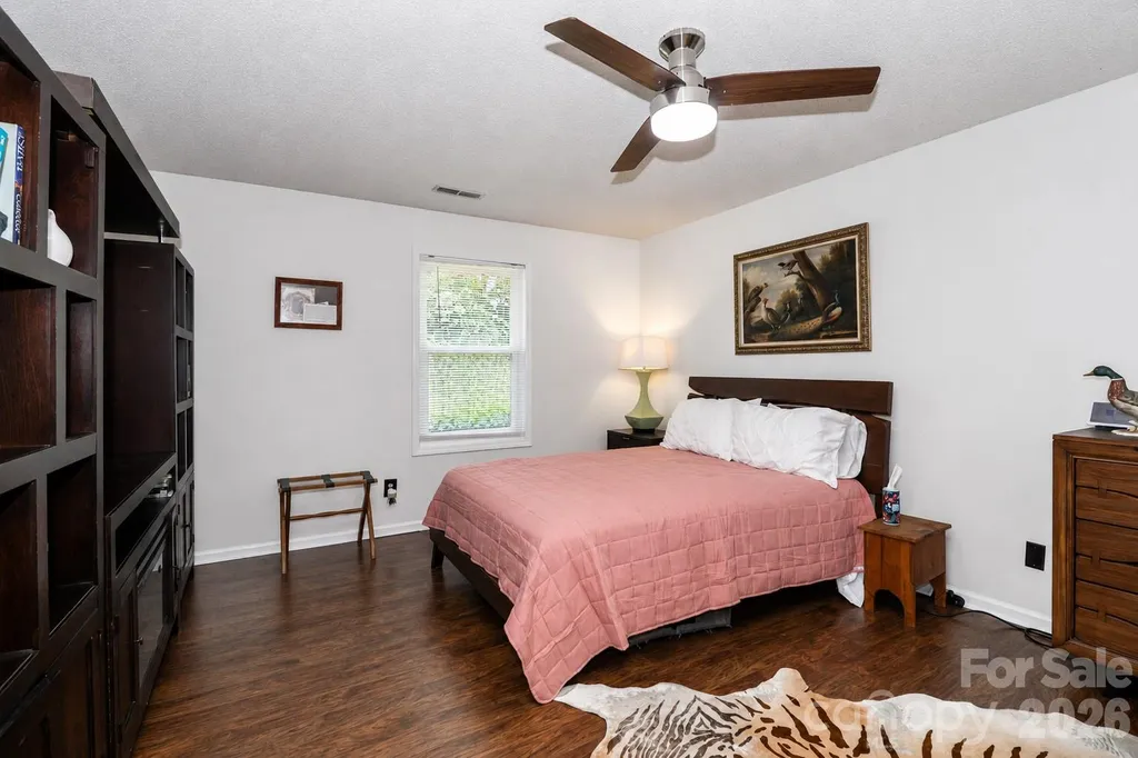 105 Lake Top Lane Statesville NC 28677