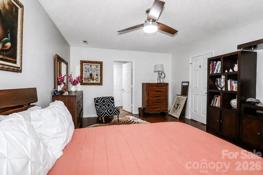 105 Lake Top Lane Statesville NC 28677