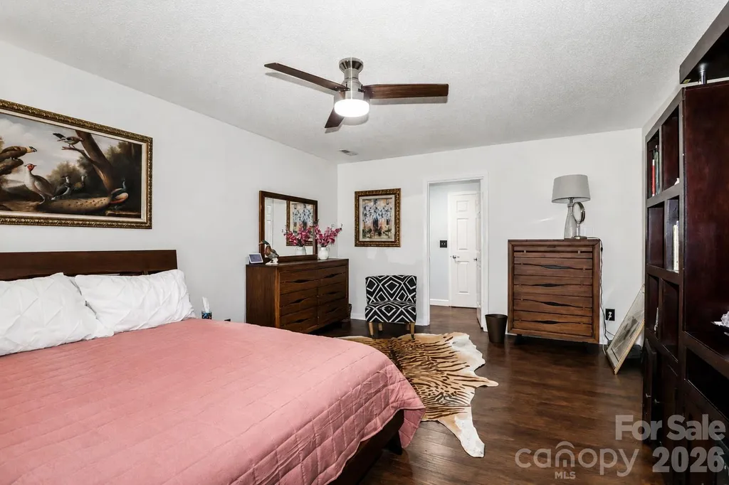 105 Lake Top Lane Statesville NC 28677