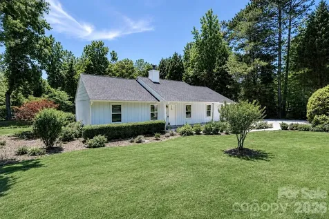 105 Lake Top Lane Statesville NC 28677
