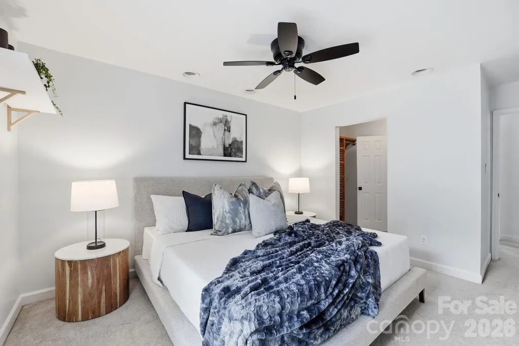 1616 Flynwood Drive Charlotte NC 28205