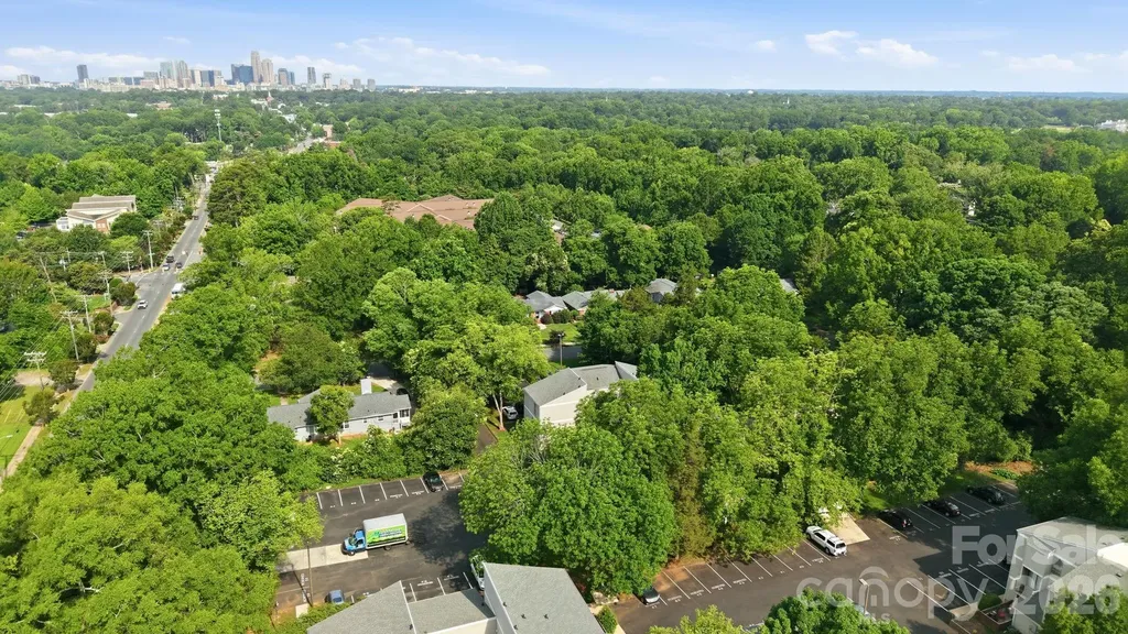 1616 Flynwood Drive Charlotte NC 28205