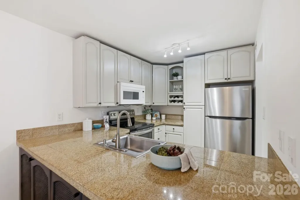 1616 Flynwood Drive Charlotte NC 28205