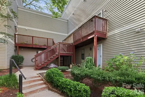 1616 Flynwood Drive Charlotte NC 28205