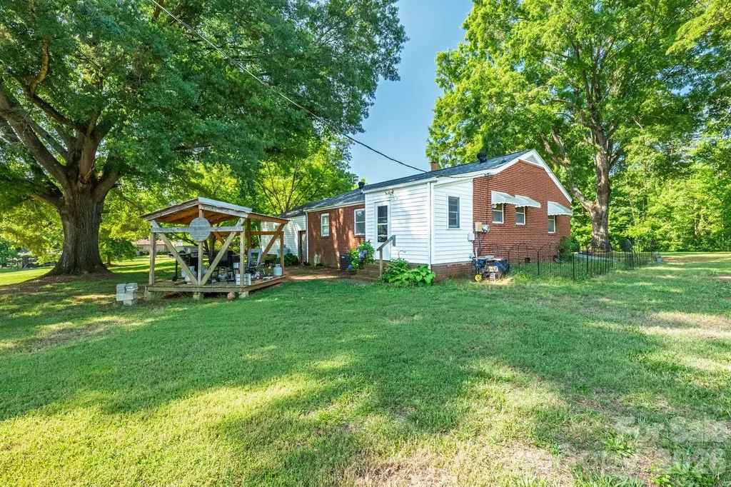 655 Edmiston Road Mt Ulla NC 28125