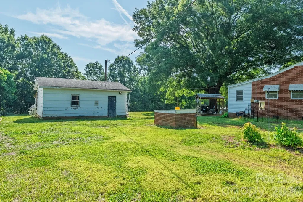 655 Edmiston Road Mt Ulla NC 28125