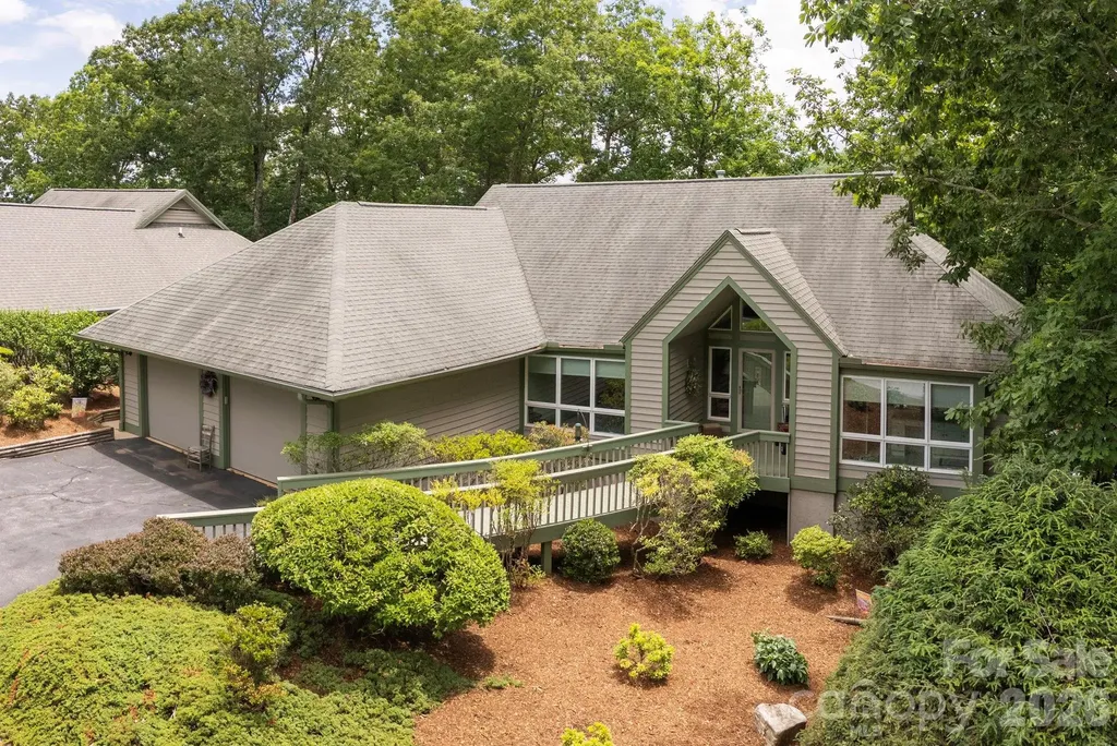 129 Forest View Drive Flat Rock NC 28731
