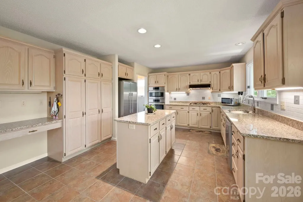 129 Forest View Drive Flat Rock NC 28731