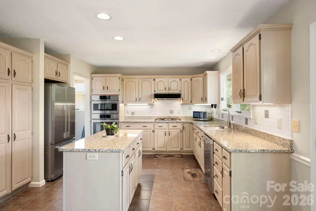 129 Forest View Drive Flat Rock NC 28731