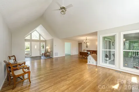129 Forest View Drive Flat Rock NC 28731