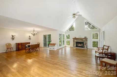 129 Forest View Drive Flat Rock NC 28731