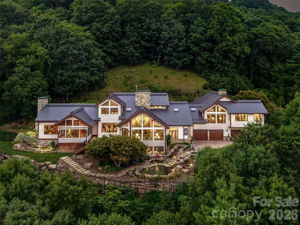 Asheville NC, 10 Beaverbrook Court