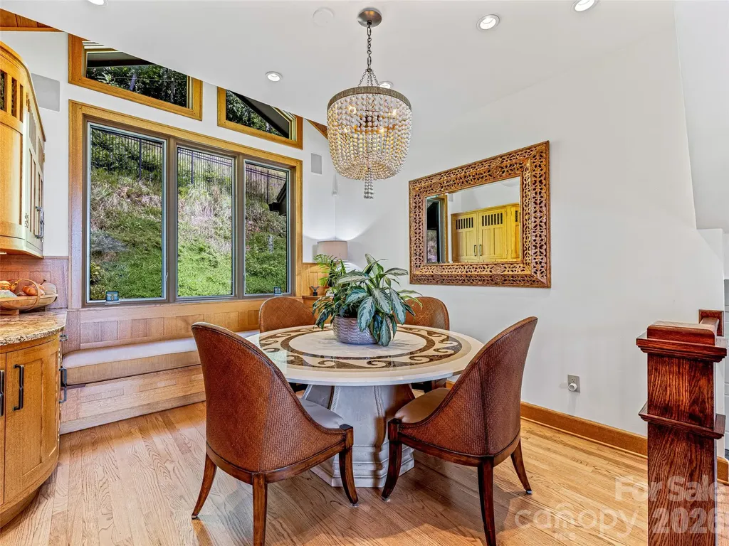 10 Beaverbrook Court Asheville NC 28804