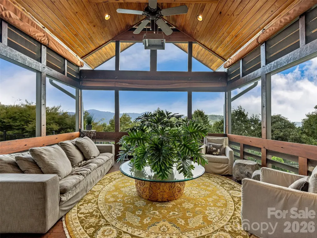 10 Beaverbrook Court Asheville NC 28804