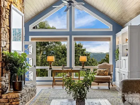 10 Beaverbrook Court Asheville NC 28804