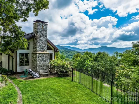 10 Beaverbrook Court Asheville NC 28804