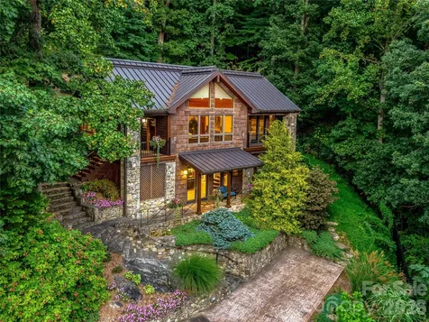 10 Beaverbrook Court Asheville NC 28804