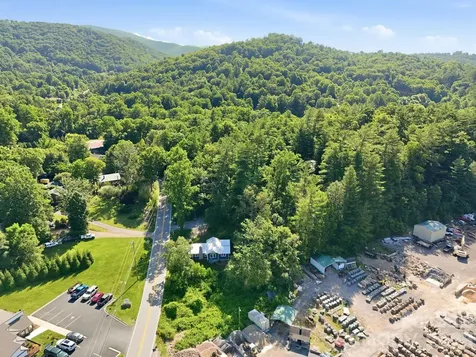 15 Old Fort Road Fairview NC 28730