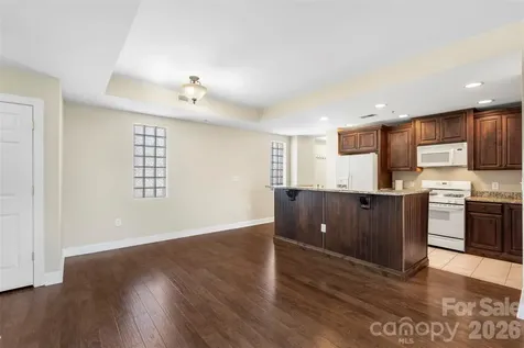 718 W Trade Street Charlotte NC 28202