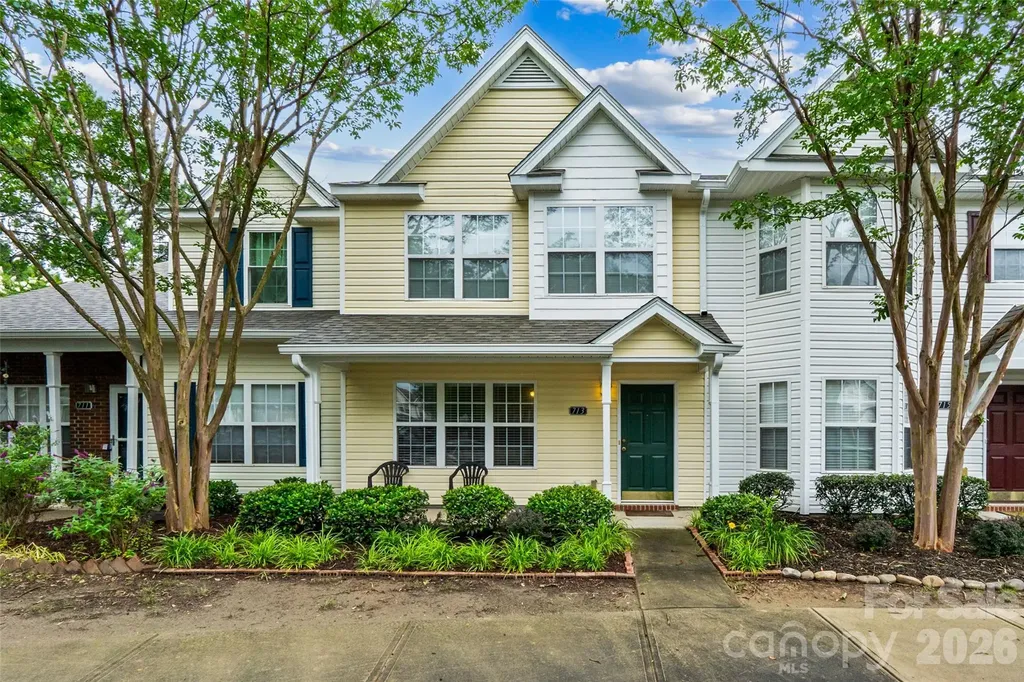 713 Rock Lake Glen Fort Mill SC 29715