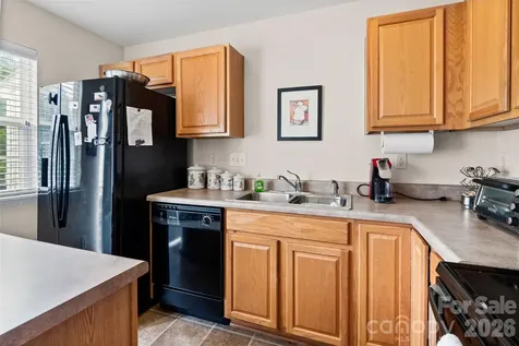 713 Rock Lake Glen Fort Mill SC 29715