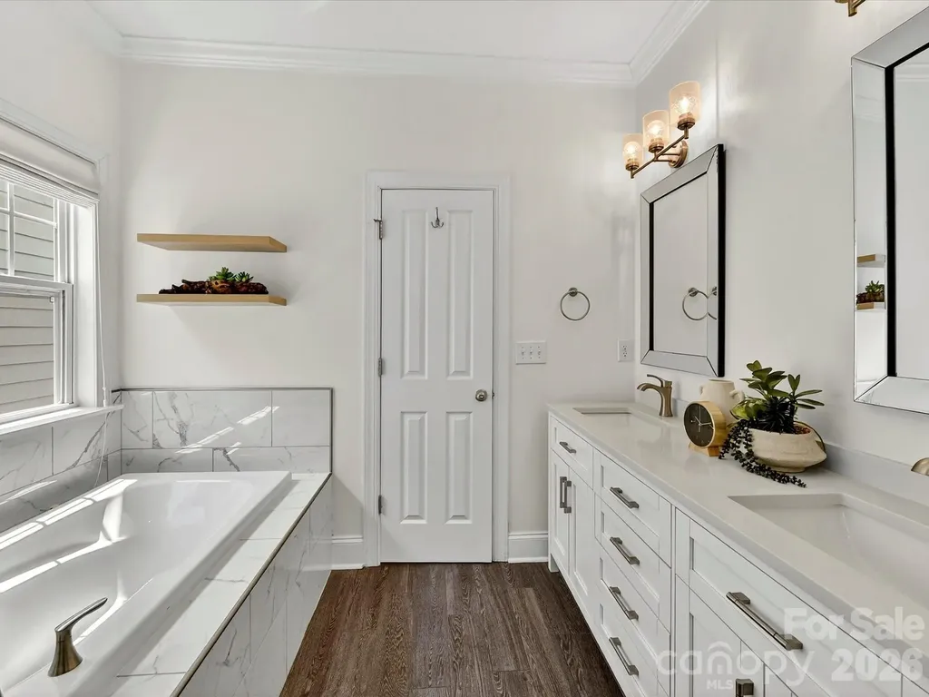 1733 Lela Avenue Charlotte NC 28208