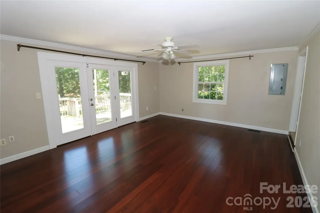 4589 Giles Avenue Sherrills Ford NC 28673