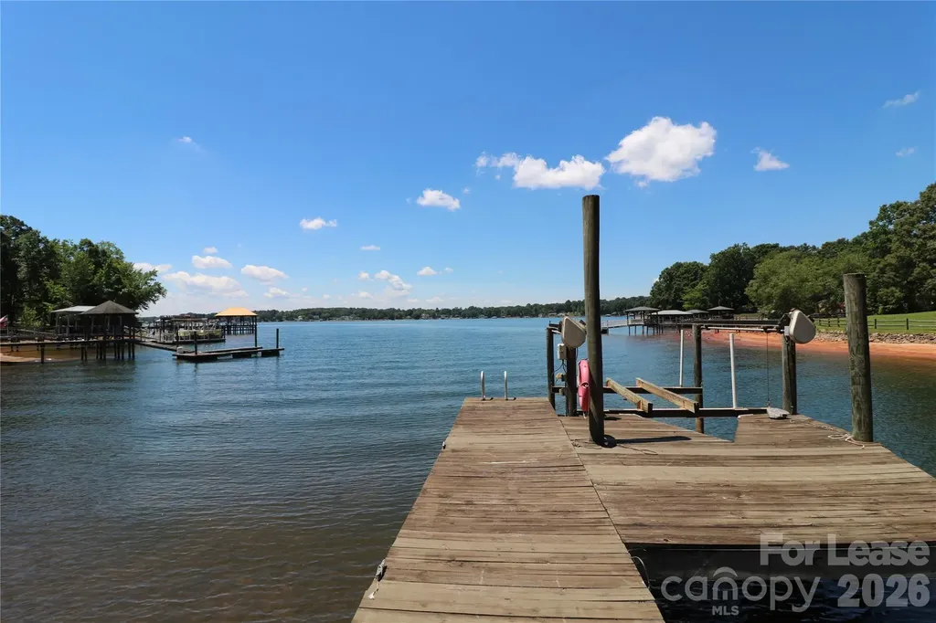 4589 Giles Avenue Sherrills Ford NC 28673