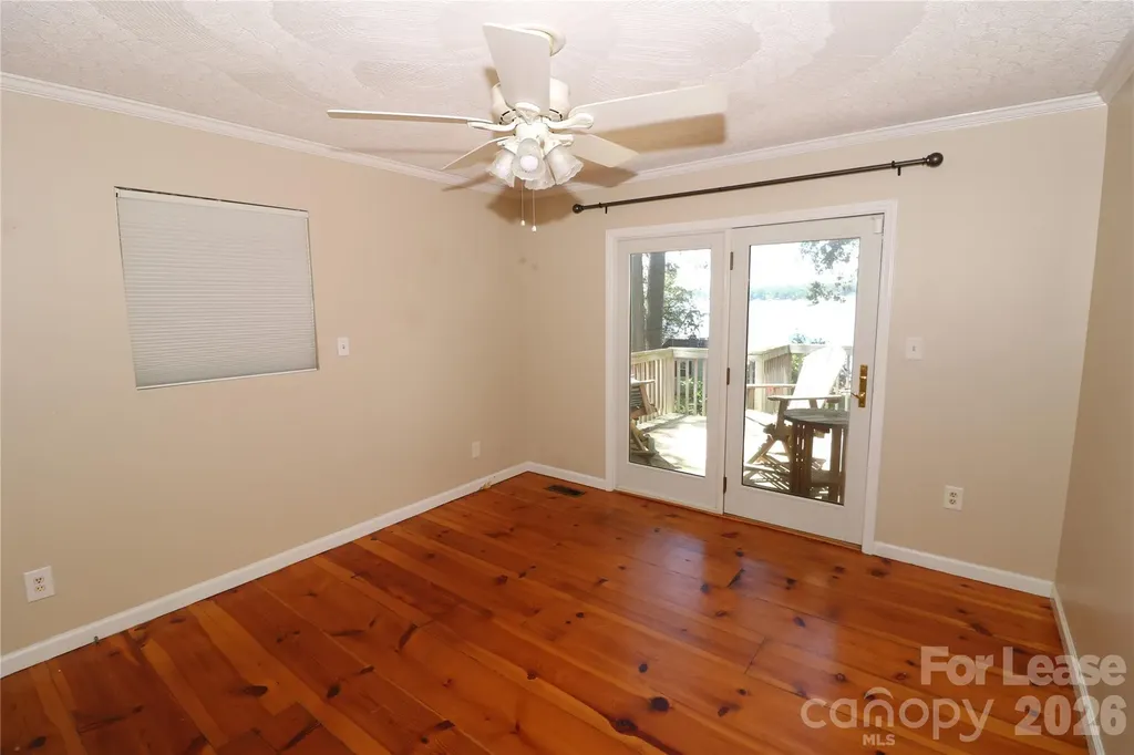 4589 Giles Avenue Sherrills Ford NC 28673