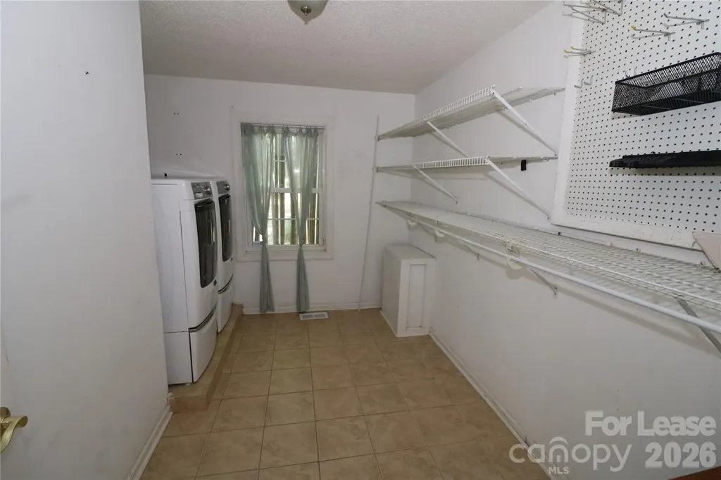 4589 Giles Avenue Sherrills Ford NC 28673
