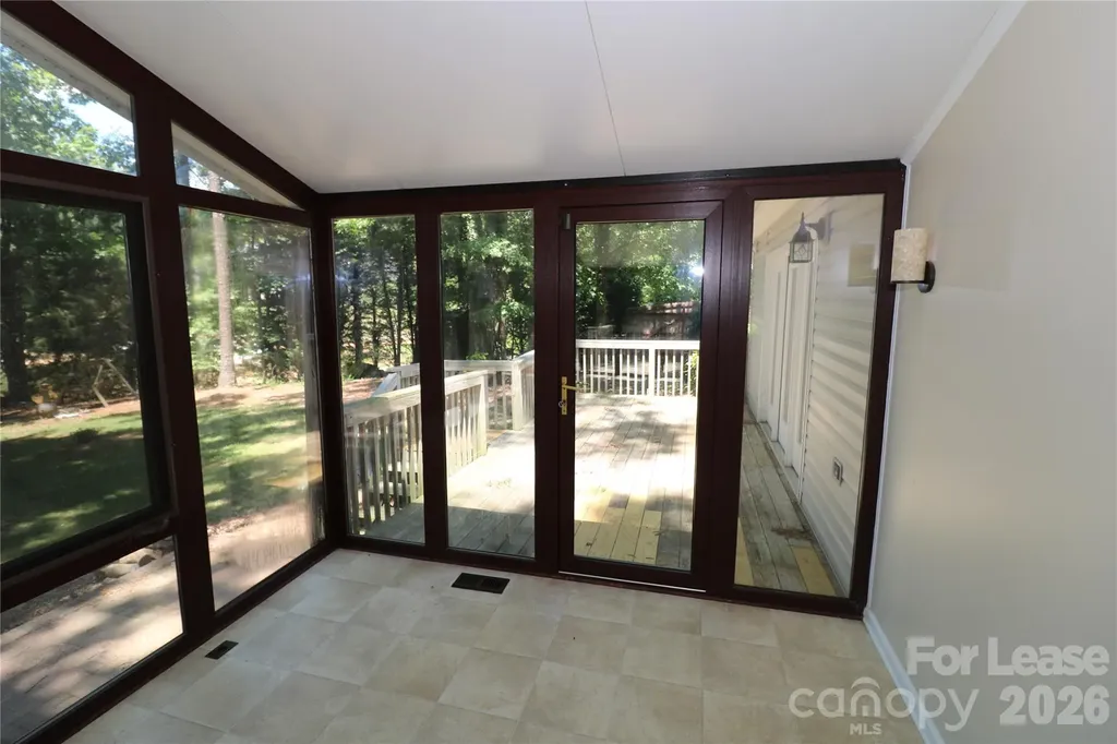 4589 Giles Avenue Sherrills Ford NC 28673